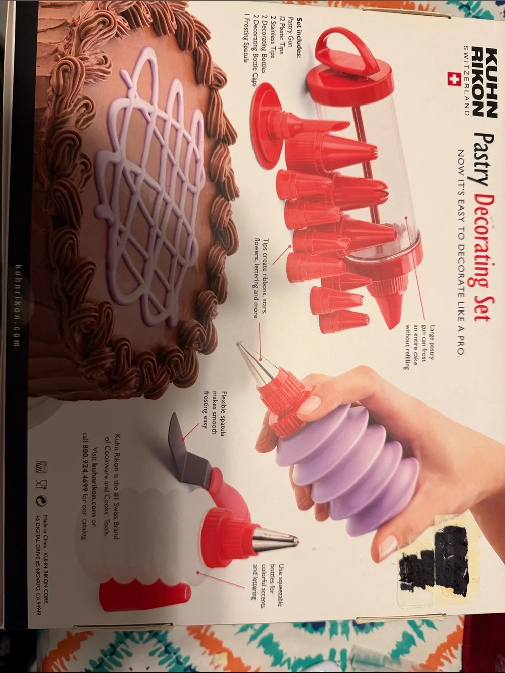 NEW pastry decorating set; never used was a gift